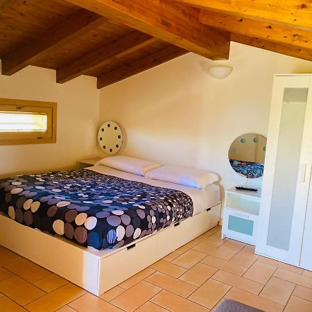 B&B Nido Sui Laghi San Donnino della Nizzola Luaran gambar