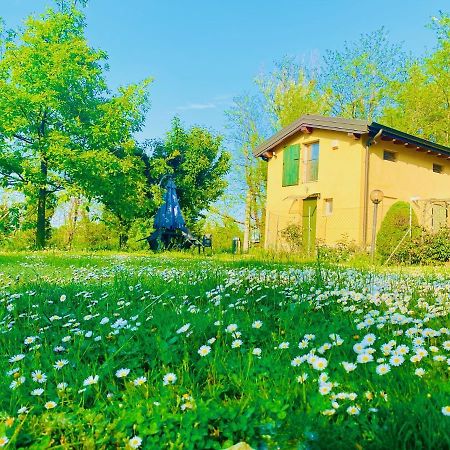 B&B Nido Sui Laghi San Donnino della Nizzola Luaran gambar