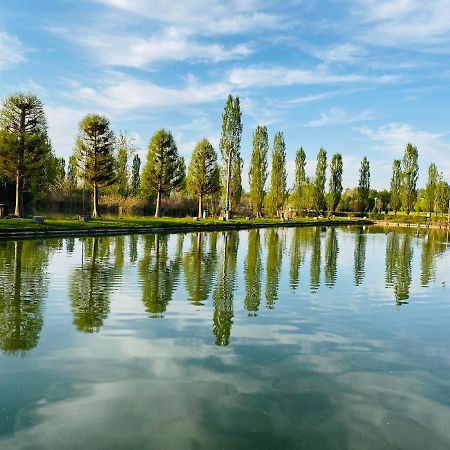 B&B Nido Sui Laghi San Donnino della Nizzola Luaran gambar