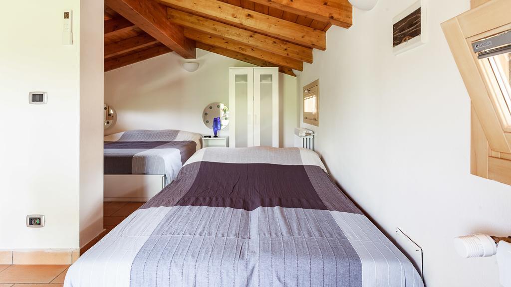 B&B Nido Sui Laghi San Donnino della Nizzola Luaran gambar
