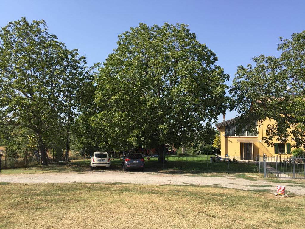 B&B Nido Sui Laghi San Donnino della Nizzola Luaran gambar