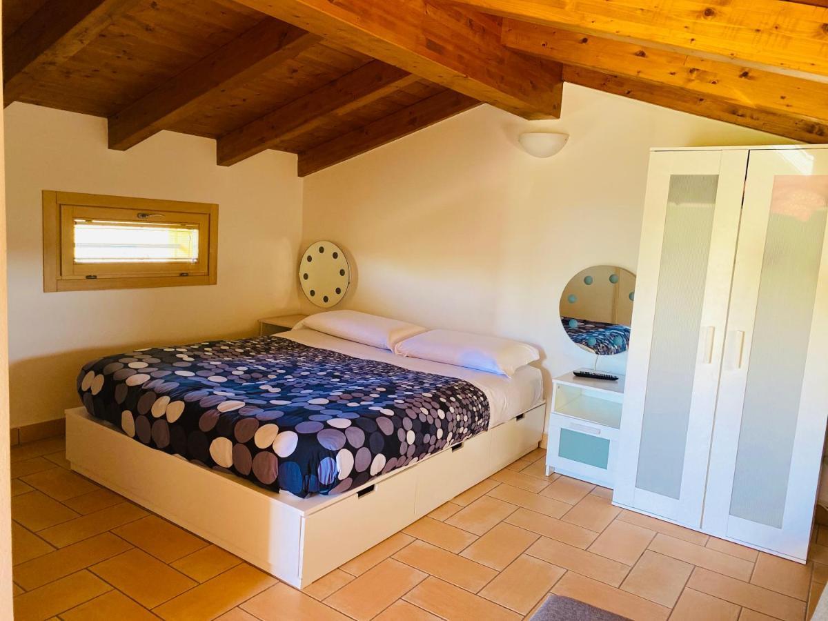 B&B Nido Sui Laghi San Donnino della Nizzola Luaran gambar