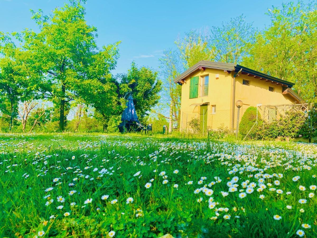 B&B Nido Sui Laghi San Donnino della Nizzola Luaran gambar